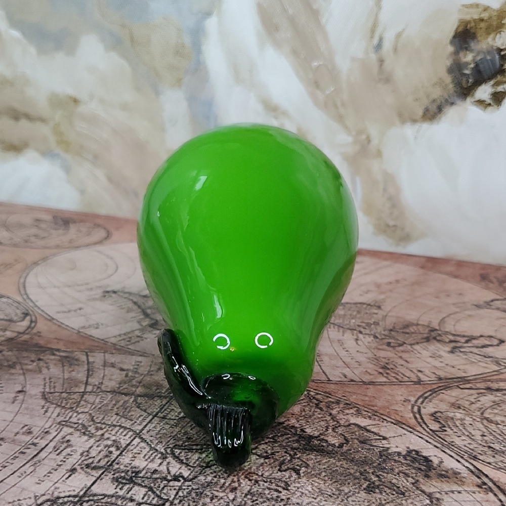 Green Glass Pear Figurine Fruit Bowl Filler Glass Sculpture - Picture 7 of 10